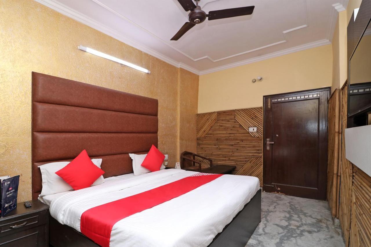 Yamunānagar Oyo 29304 Hotel Pooja מראה חיצוני תמונה