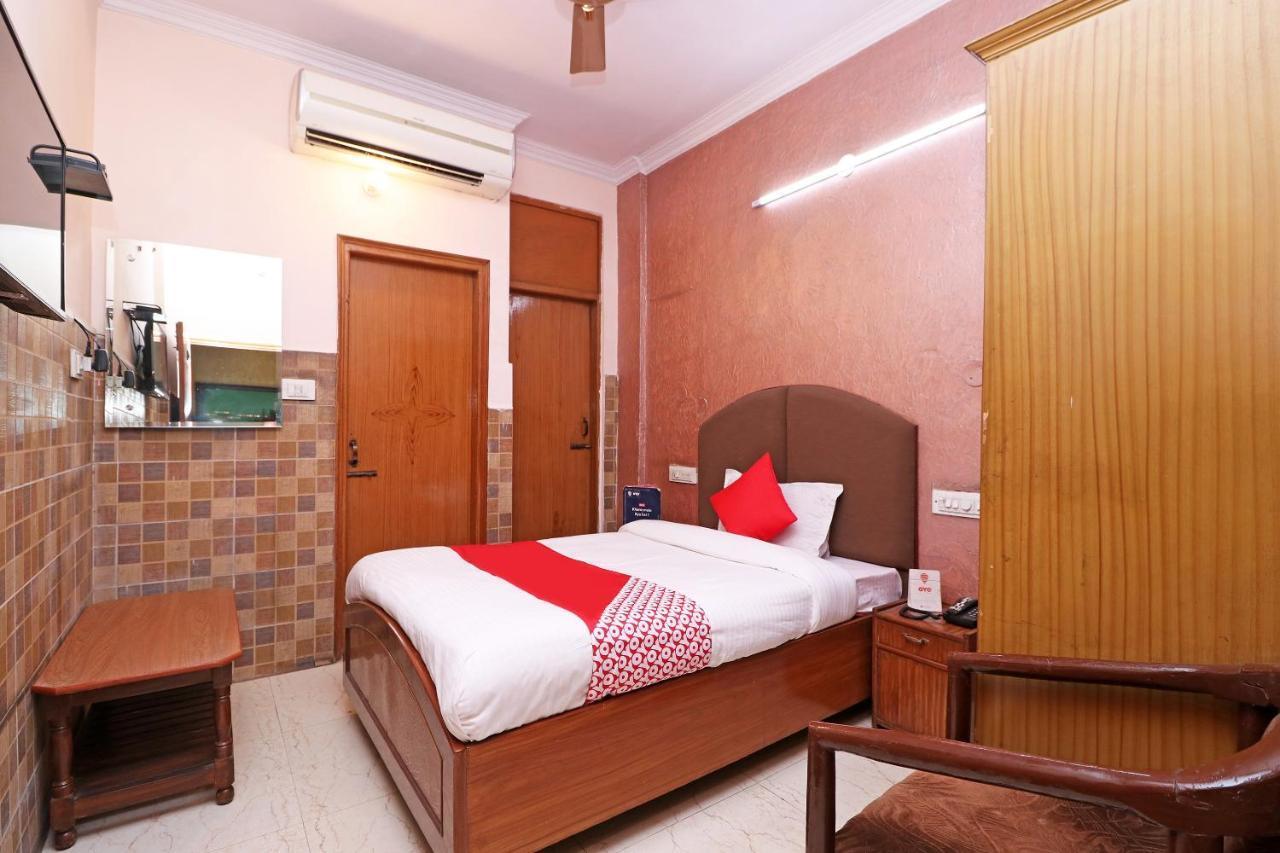 Yamunānagar Oyo 29304 Hotel Pooja מראה חיצוני תמונה
