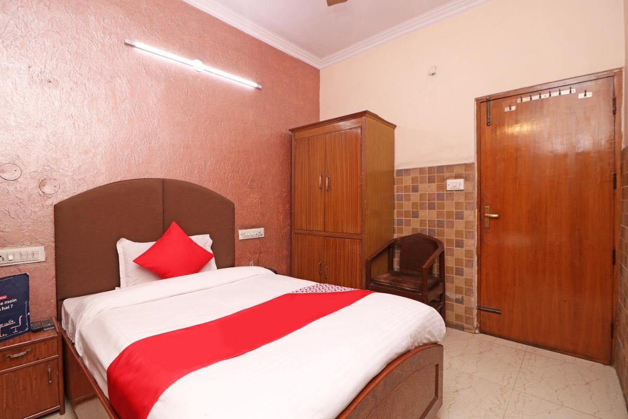 Yamunānagar Oyo 29304 Hotel Pooja מראה חיצוני תמונה