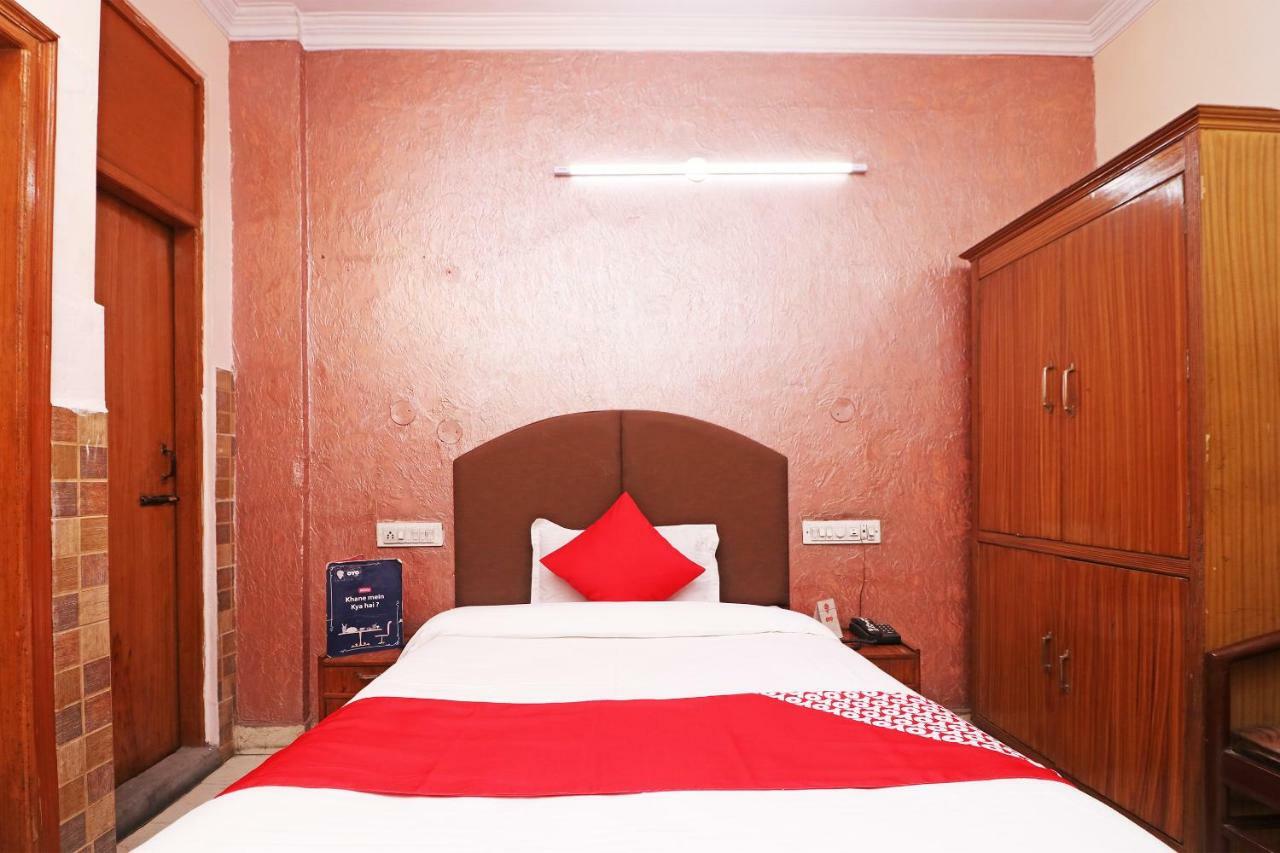 Yamunānagar Oyo 29304 Hotel Pooja מראה חיצוני תמונה